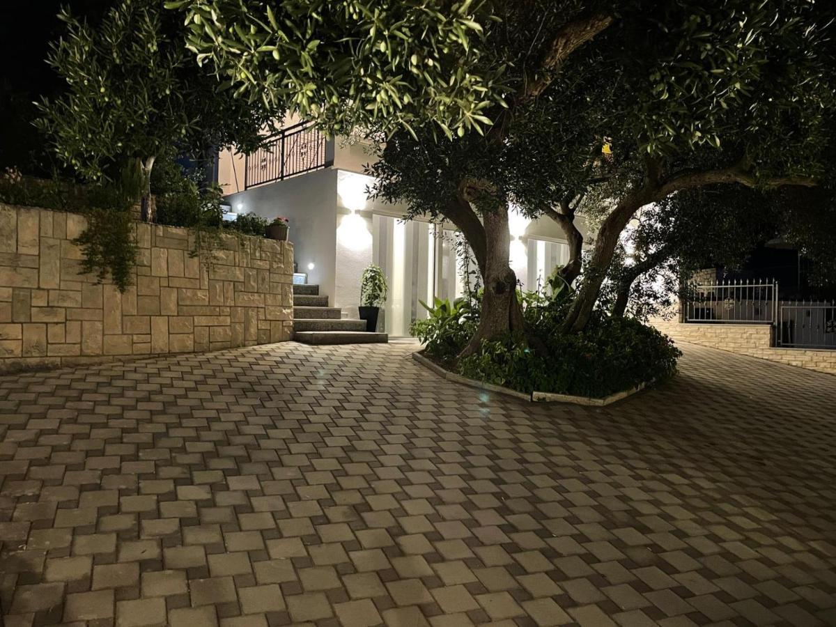 Tole Villa Подаца Экстерьер фото